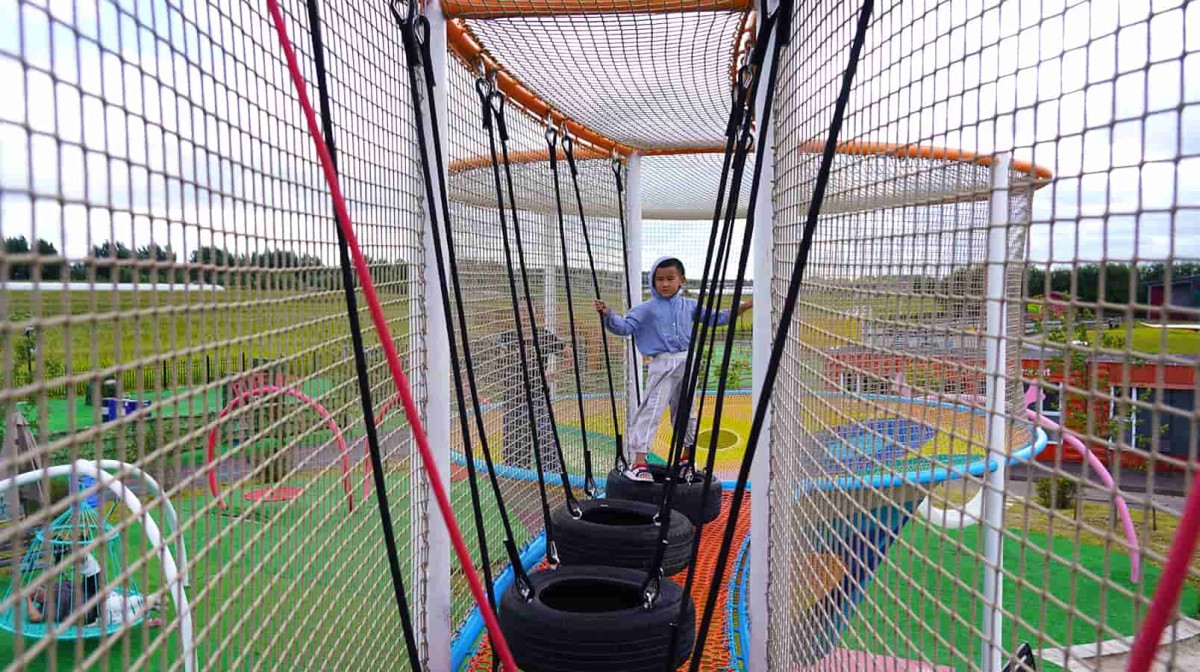 trampoline-outdoor- playground-farm-rope-adventure-park