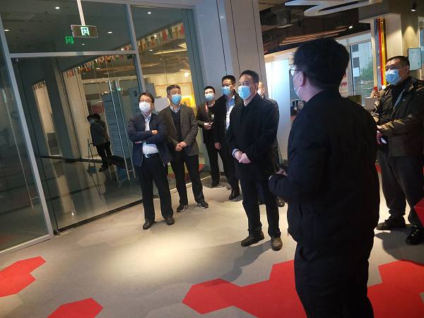 市政协第六界别组赴山东百拓信息技术有限公司视察调研