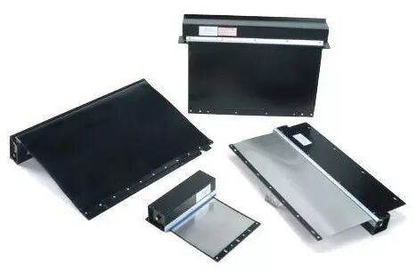 伸縮式防護卷簾