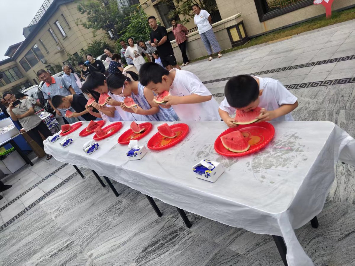 清凉夏日，邻里同乐 | 临邑东海院子西区吃瓜大赛温情开赛