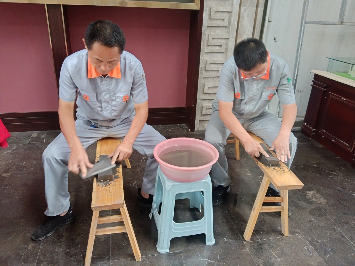 fc86612a393dd3b94e0c9fbe403b39b 便民你我他,服务千万家 | 长江物业平原壹号院联合莲花池社区开展便民服务活动