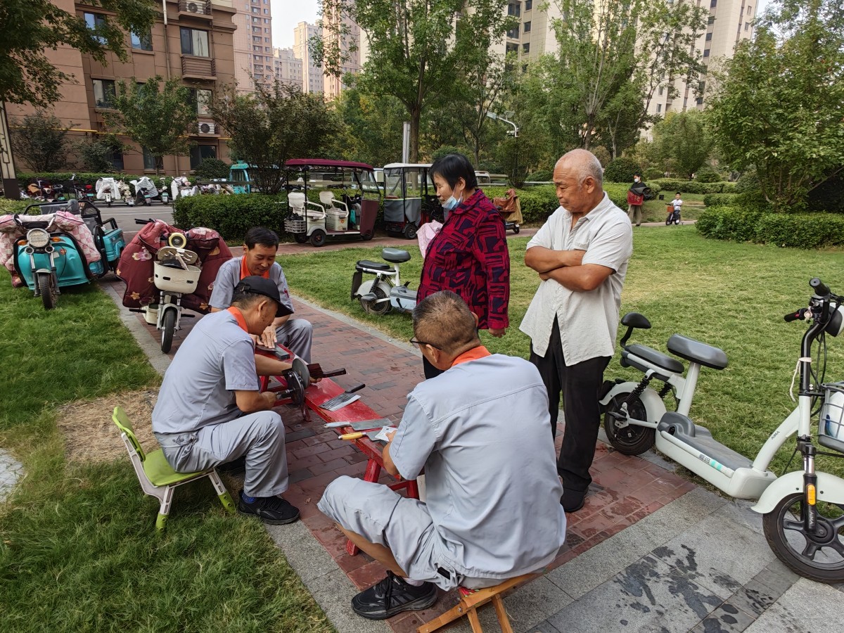 便民服务进小区，暖心服务零距离 | 长江物业禹城东岳翰林院开展“便民你我他，幸福千万家”活动