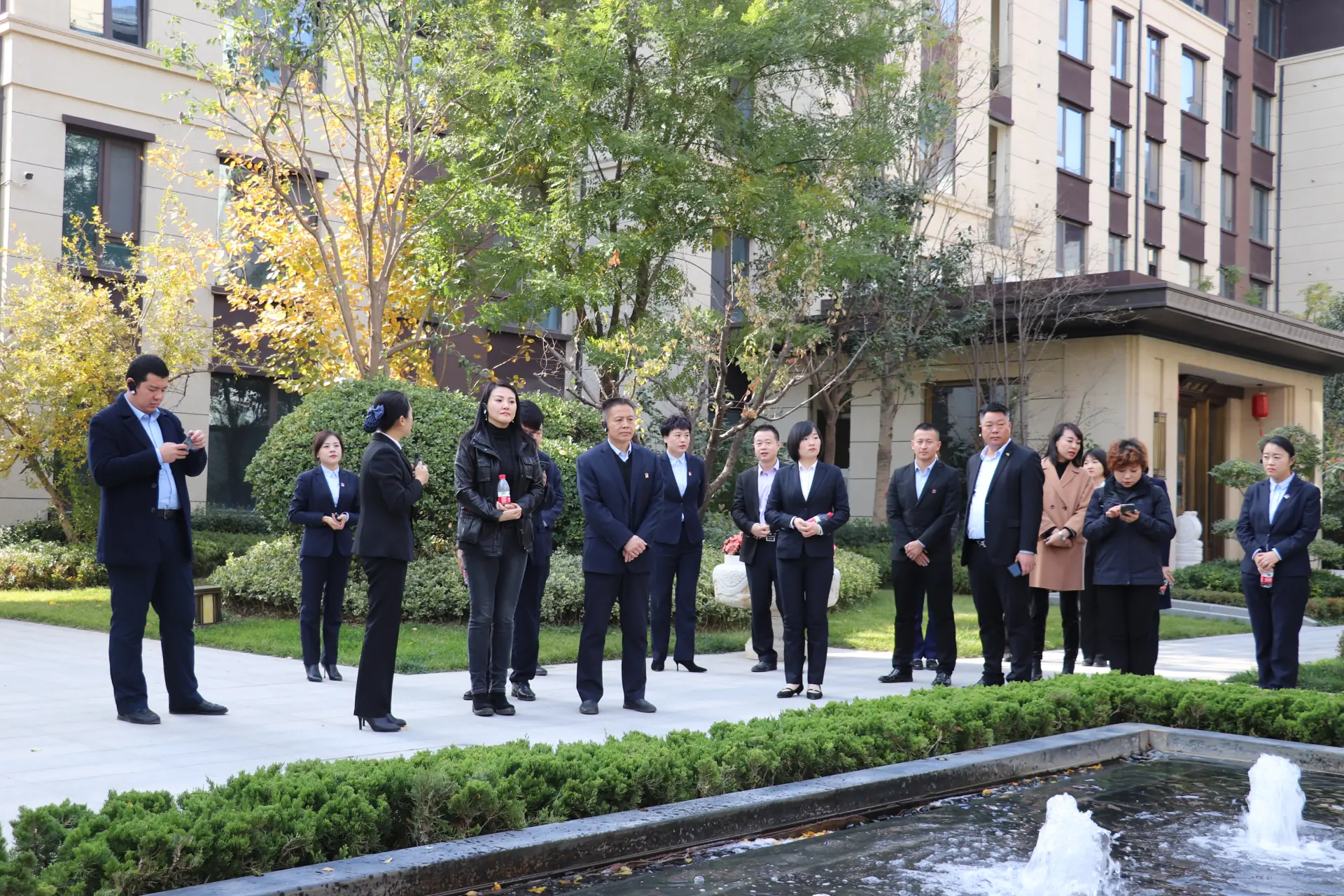 相互交流共促发展 ——绿地泉物业走进长江物业参观交流 相互交流共促发展 ——绿地泉物业走进长江物业参观交流