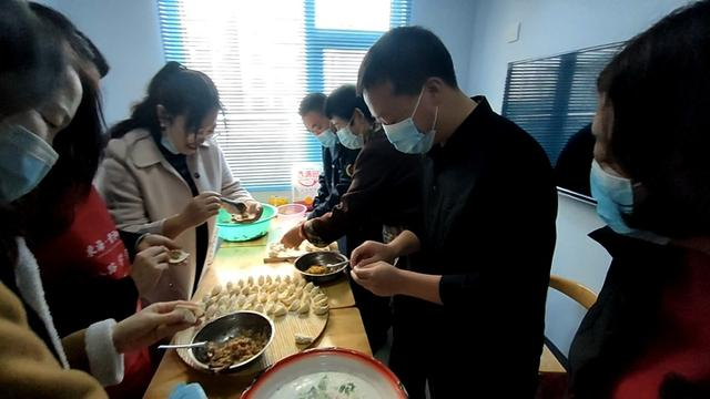 长江物业人才公寓服务中心： 邀请大家一起过大年