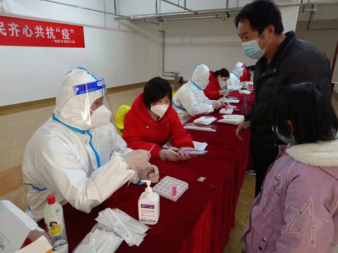 临邑东海院子东区: 物业协助社区共筑安全防线 临邑东海院子东区: 物业协助社区共筑安全防线