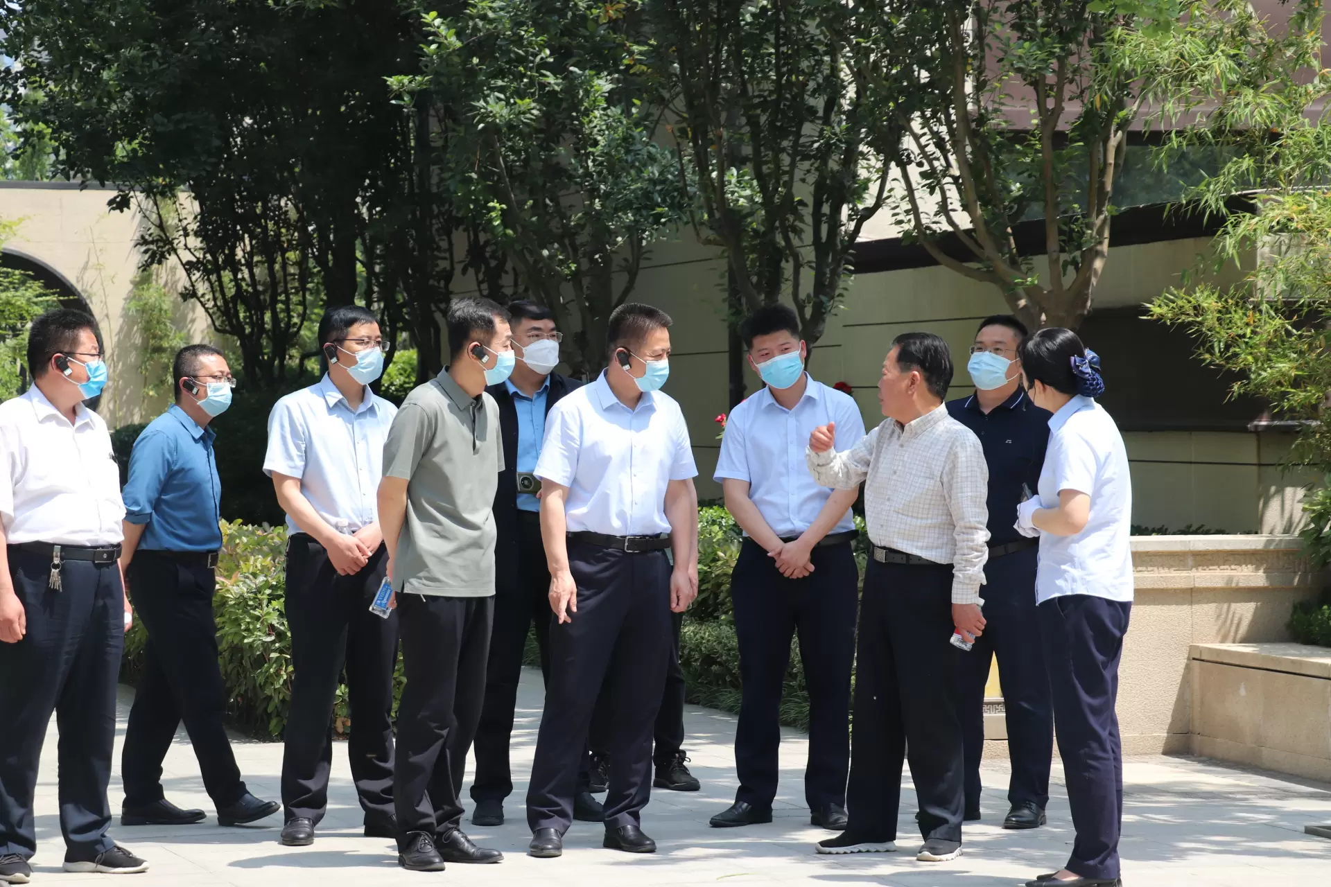 菏泽市住房和城乡建设局一行到长江物业参观考察 菏泽市住房和城乡建设局一行到长江物业参观考察