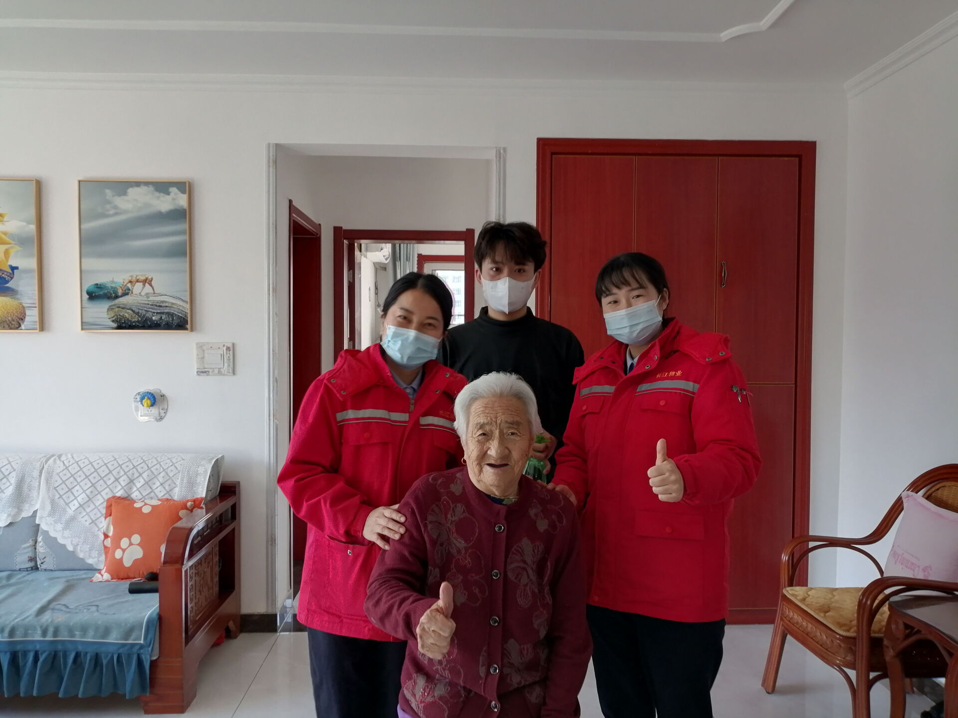 长江物业〡爱心益剪，让温暖从“头”开始