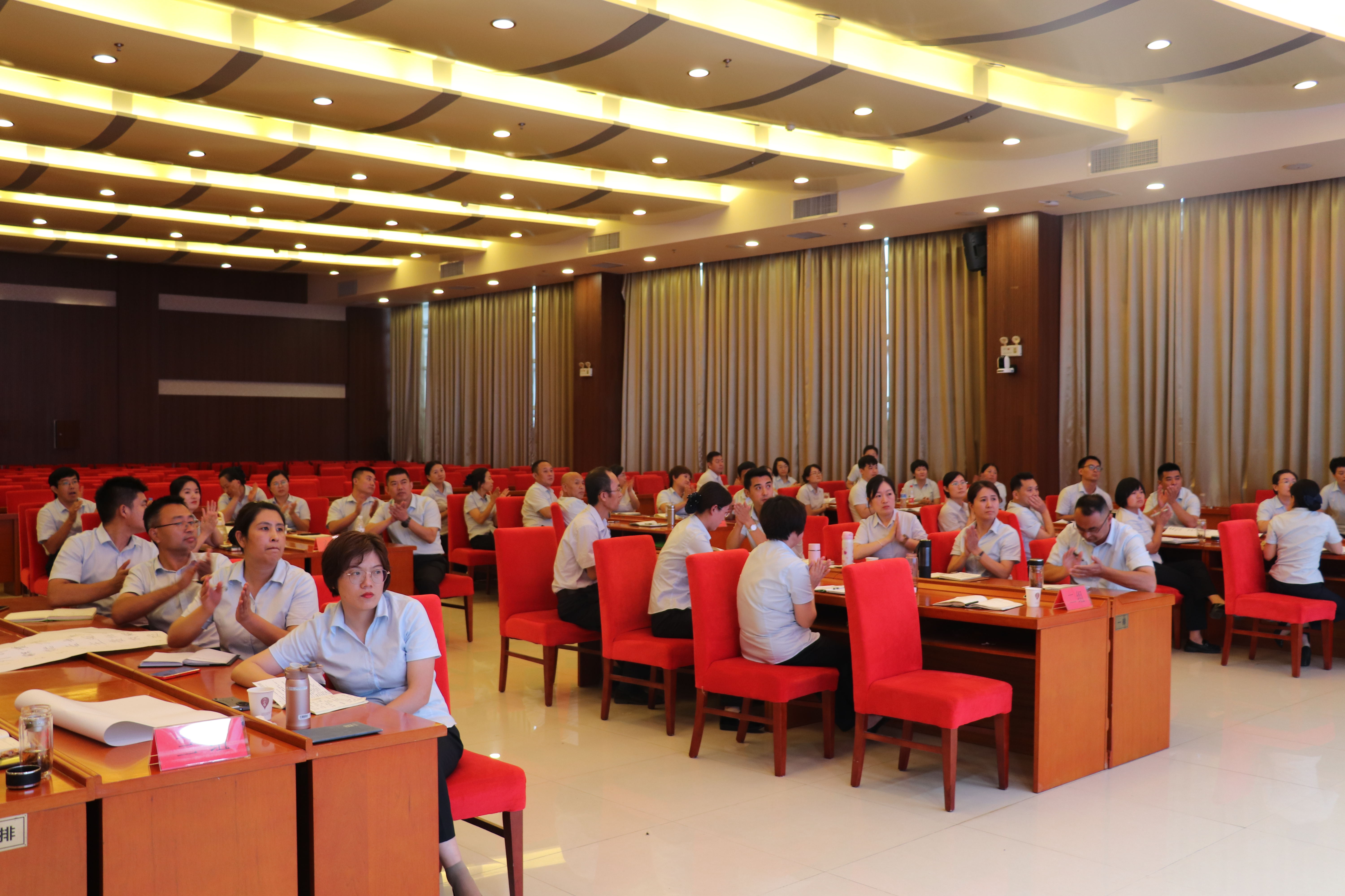 履职尽责践初心 强化服务促提升｜长江物业召开系列工作会议