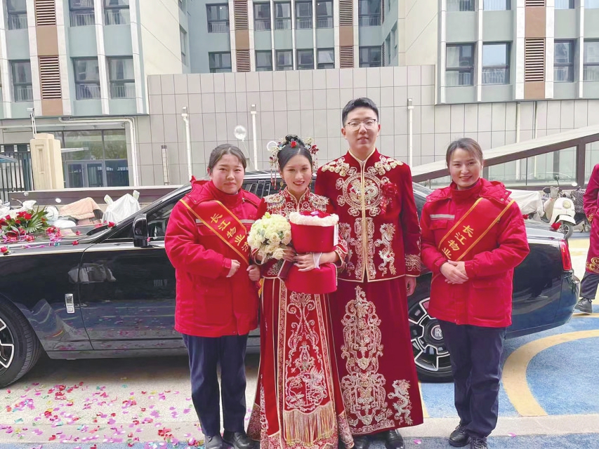 喜！ 物业贴心服务获新人亲友点赞