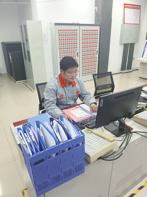 劳动最光荣 致敬奋斗者  长江物业小区经理孙国春：以身作则的团队领路人