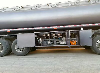 HOWO TX Fuel Tanker (2)