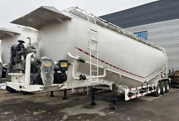 Cement tanktrailer.2
