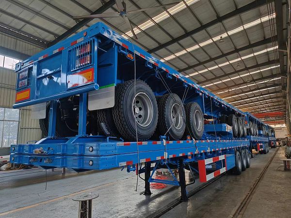 Flatbed trailer (4)
