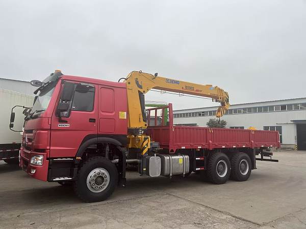 Straight Arm Crane Truck