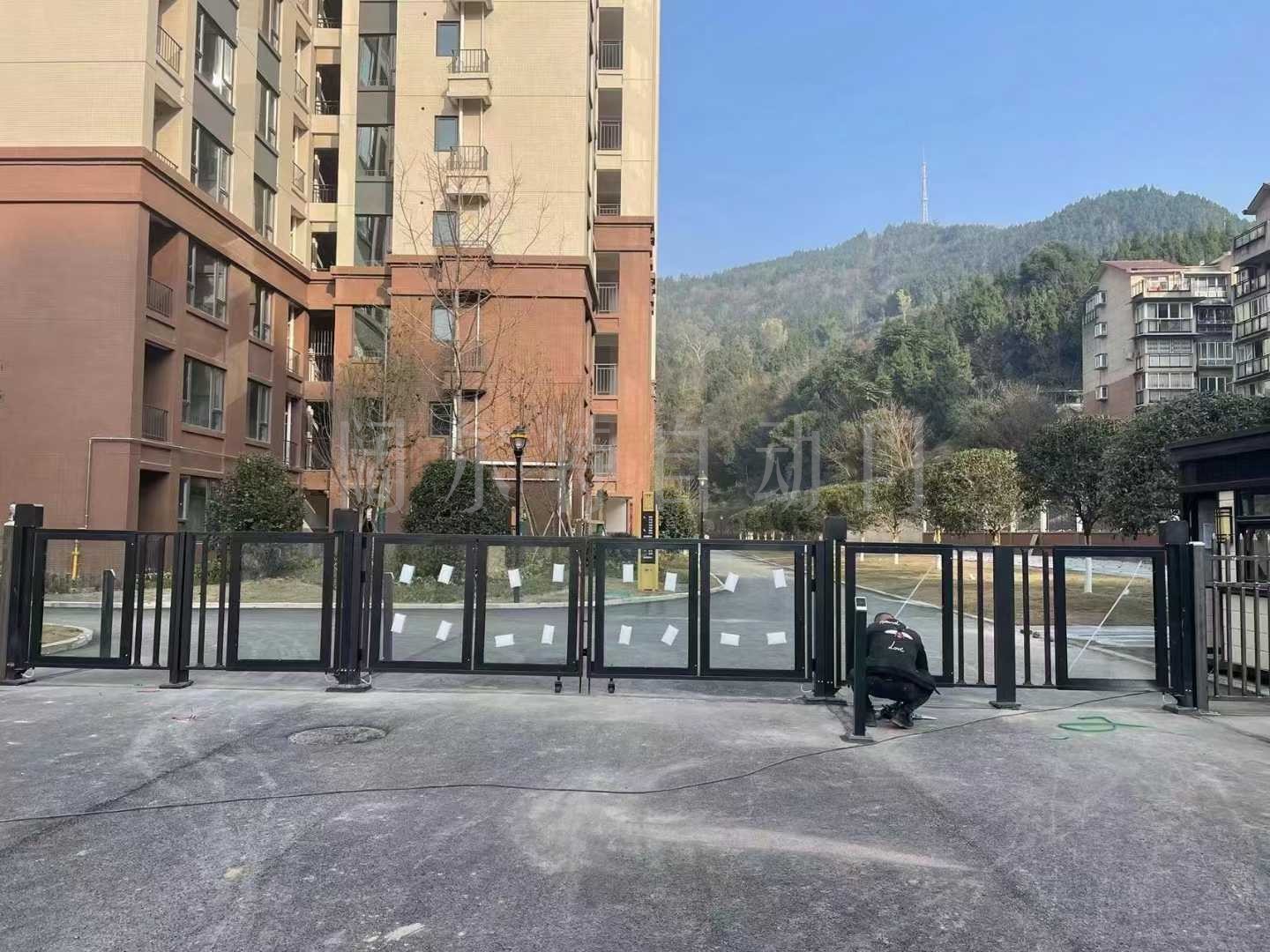 小区通道门