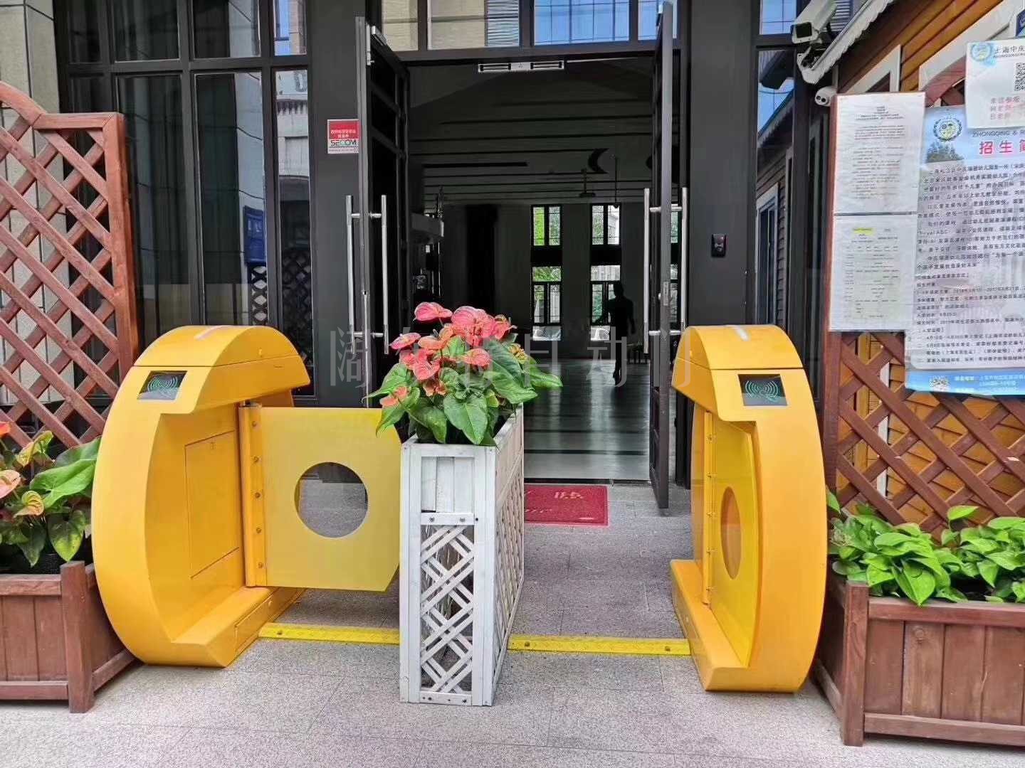 儿童闸机