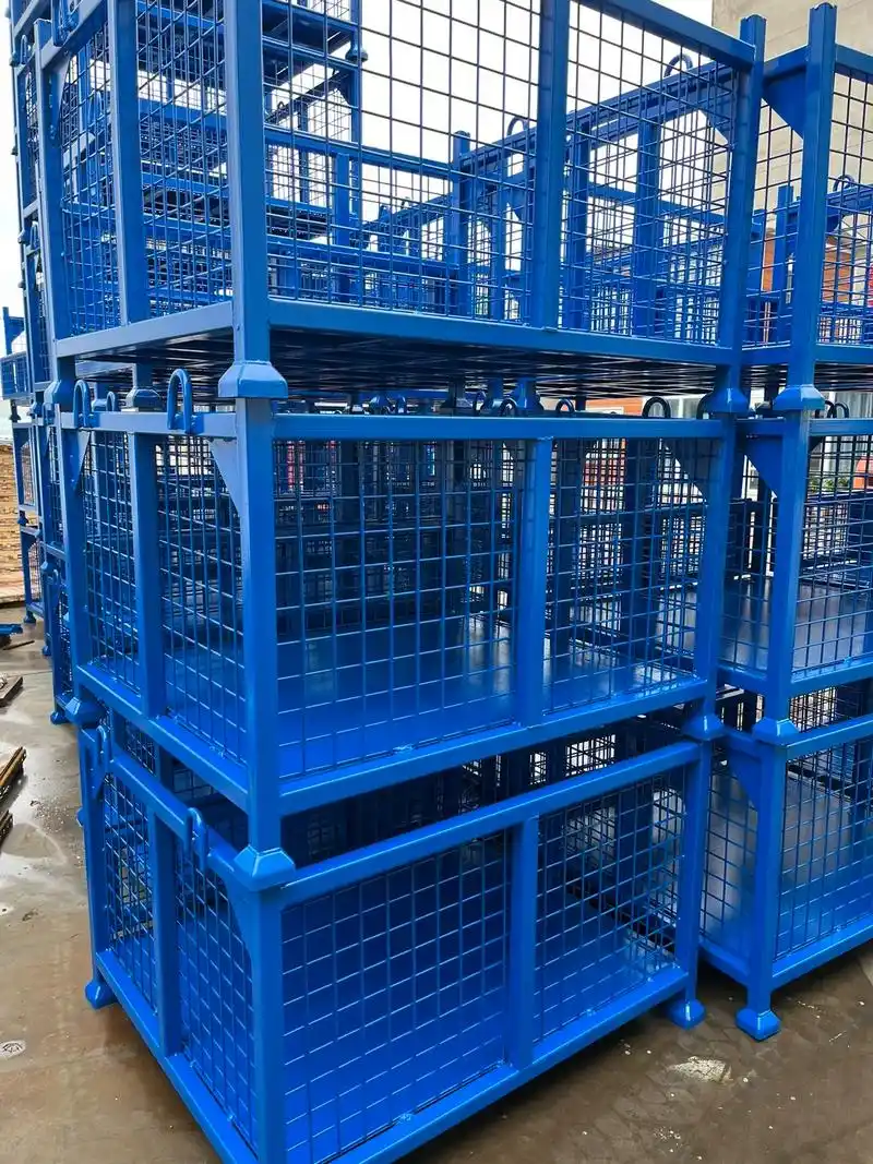 仓储笼由湖南长沙锐和货架厂专业生产，可按需定制尺寸，采用优质钢材打造，防锈耐用、承重稳定，适配仓储周转、车间暂存等场景，满足各类仓储使用需求