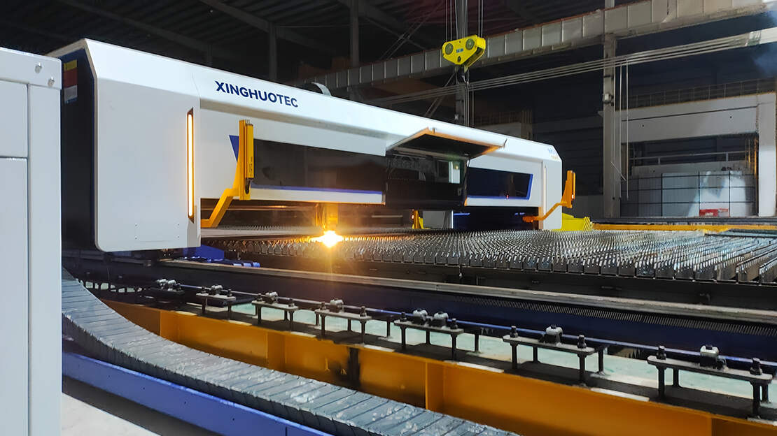 Ground-Rail-Large-Format-Laser-Cutting-Machine10