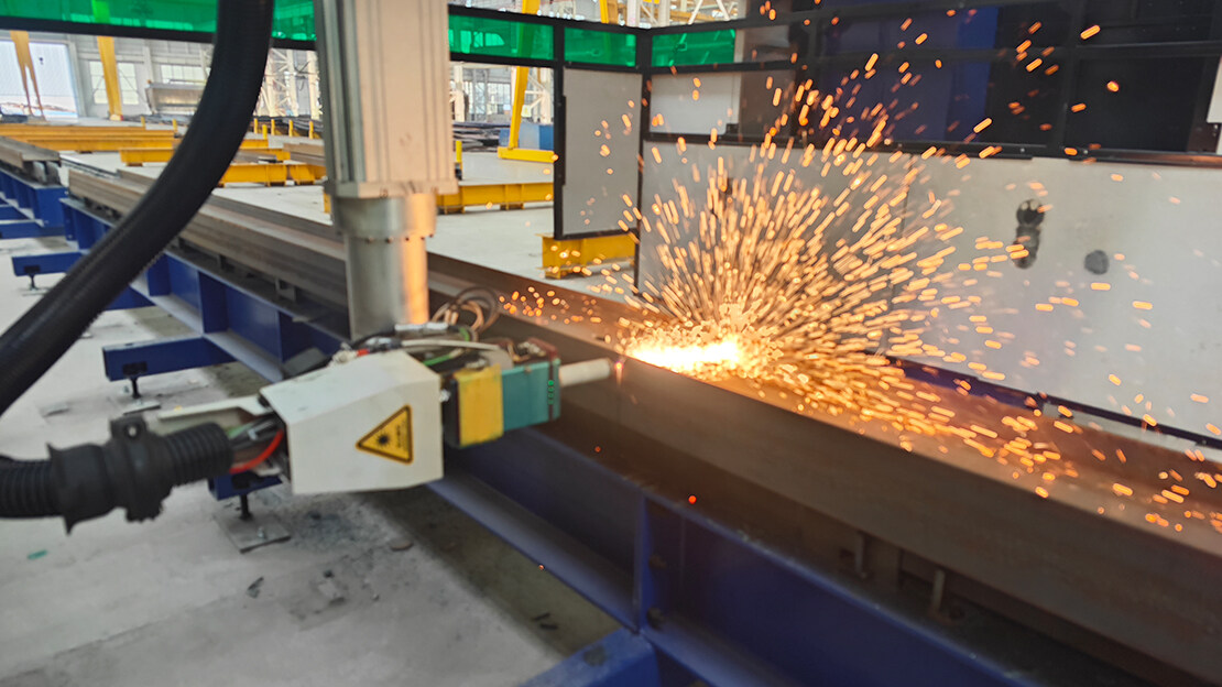 3D-Five-Axis-H-beam-Laser-Cutting-Machine40