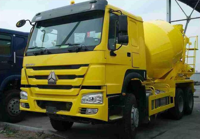 HOWO 6×4 10CBM MIXER TRUCK
