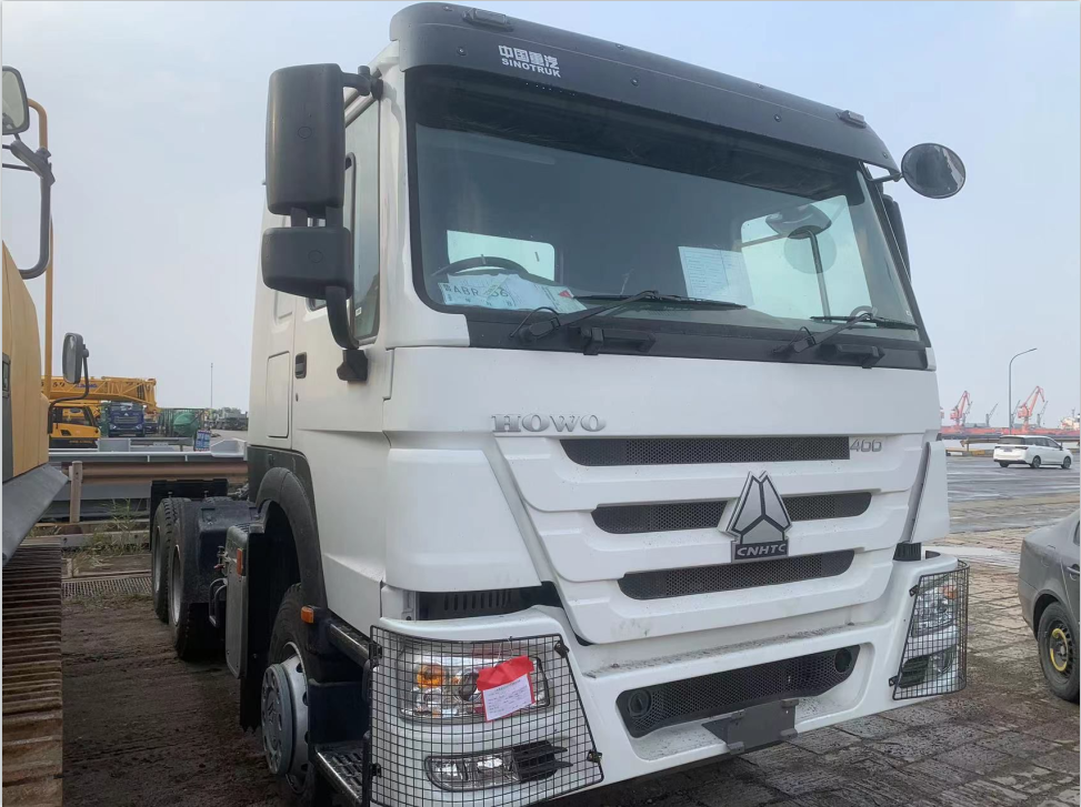 HOWO 6×4 400HP TRACTORHEAD