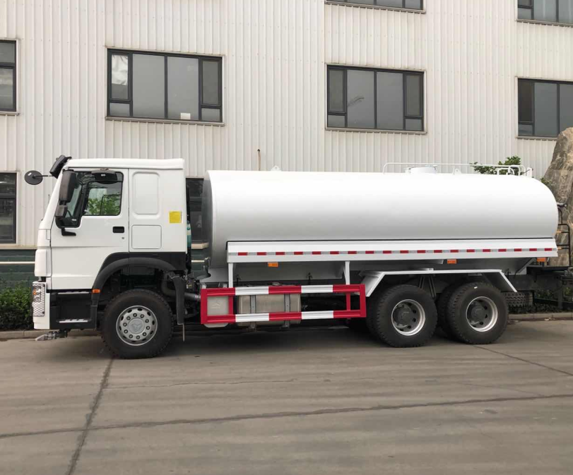 HOWO 6×4 20000L WATER TANK TRUCK