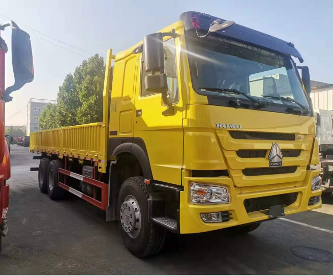HOWO 6×4 400HP CARGO TRUCK