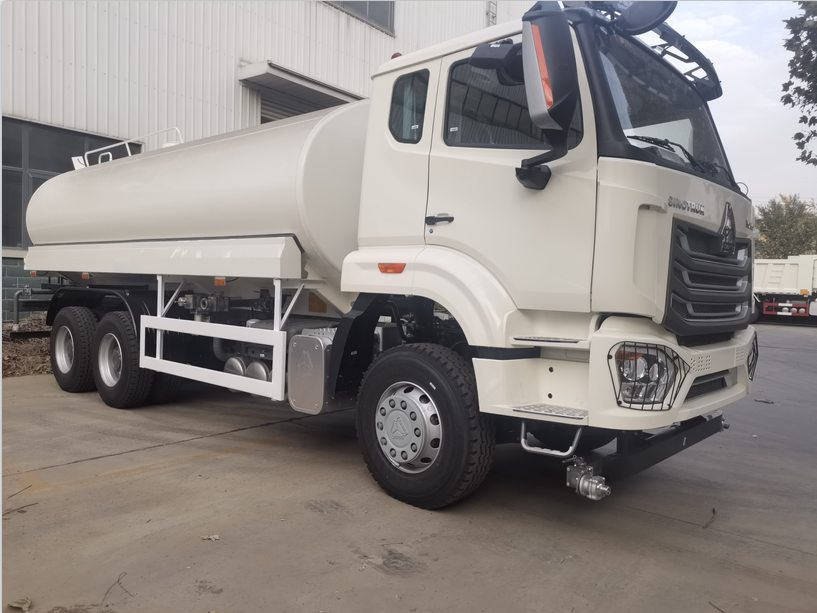 HOWO NX WATER TANK TRUCK