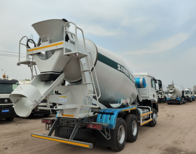 HOWO TX 6X4 10CBM MIXER TRUCK