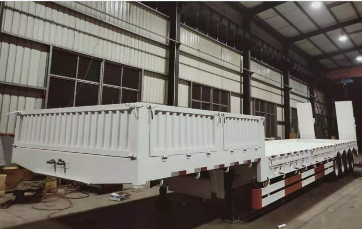 SINOTRUK 4 AXLES LOWBED SEMI-TRAILER(Special type)