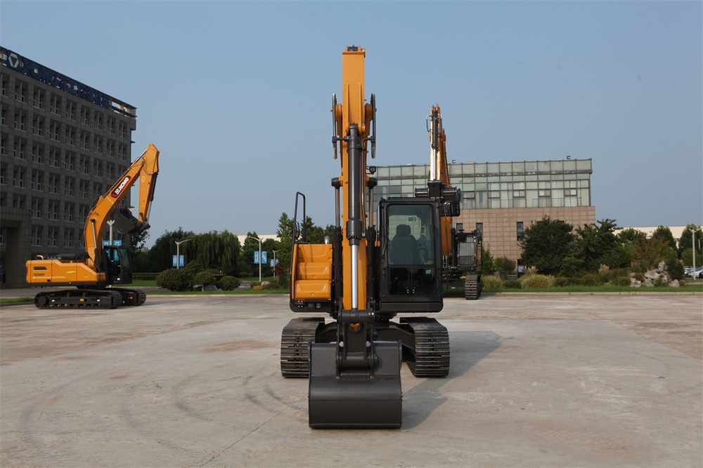 XCMG XE135GA履带挖机