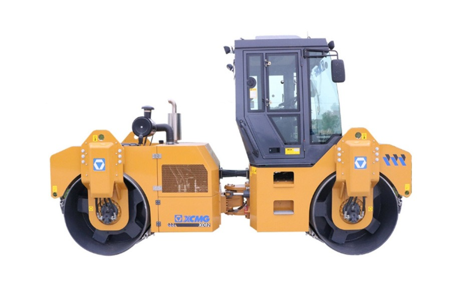 XCMG XD83.压路机