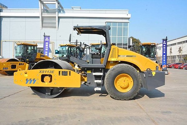 XCMG XS113E (1)