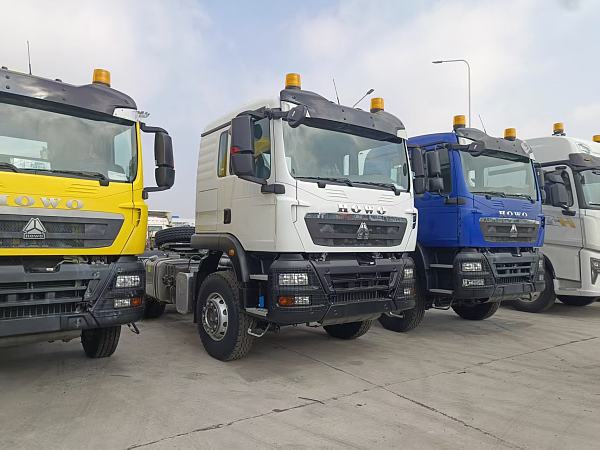 Tracteur HOWO TX 4×2 (1)