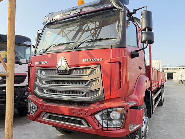 Avant d'un camion à plateau