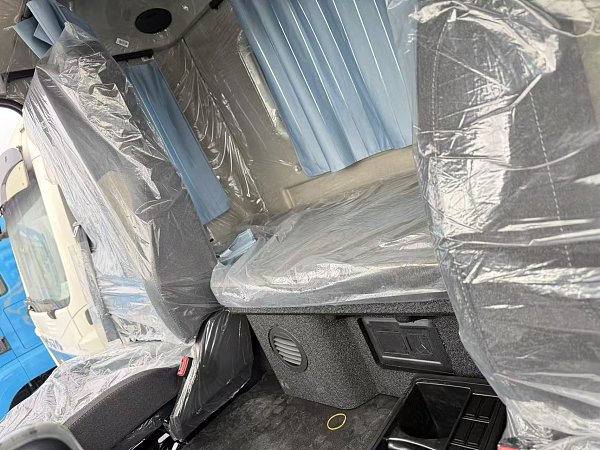 Camion-benne HOWO 6×4 (4)
