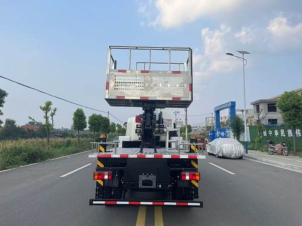 Nacelle élévatrice pour camion léger