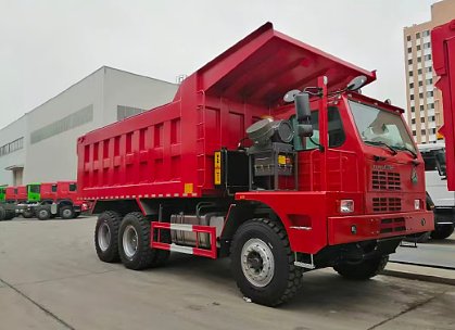 Camion-benne minier de 90 tonnes (2)