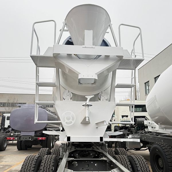Camion malaxeur 4