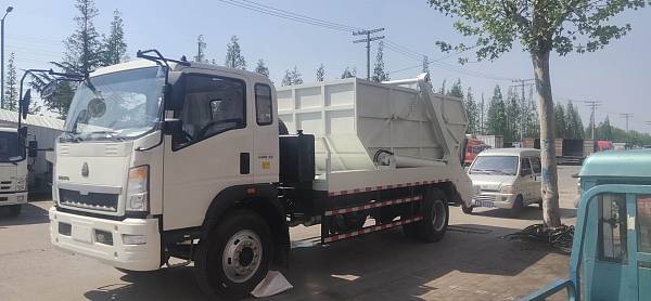 camion-poubelle articulé