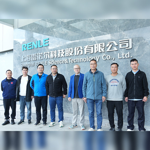 广钢气体莅临上海雷诺尔交流培训
